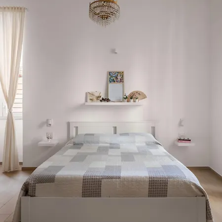 Apartment Giachery House Palermo, Vicino La Metro A Due Passi Dal Centro Palermo